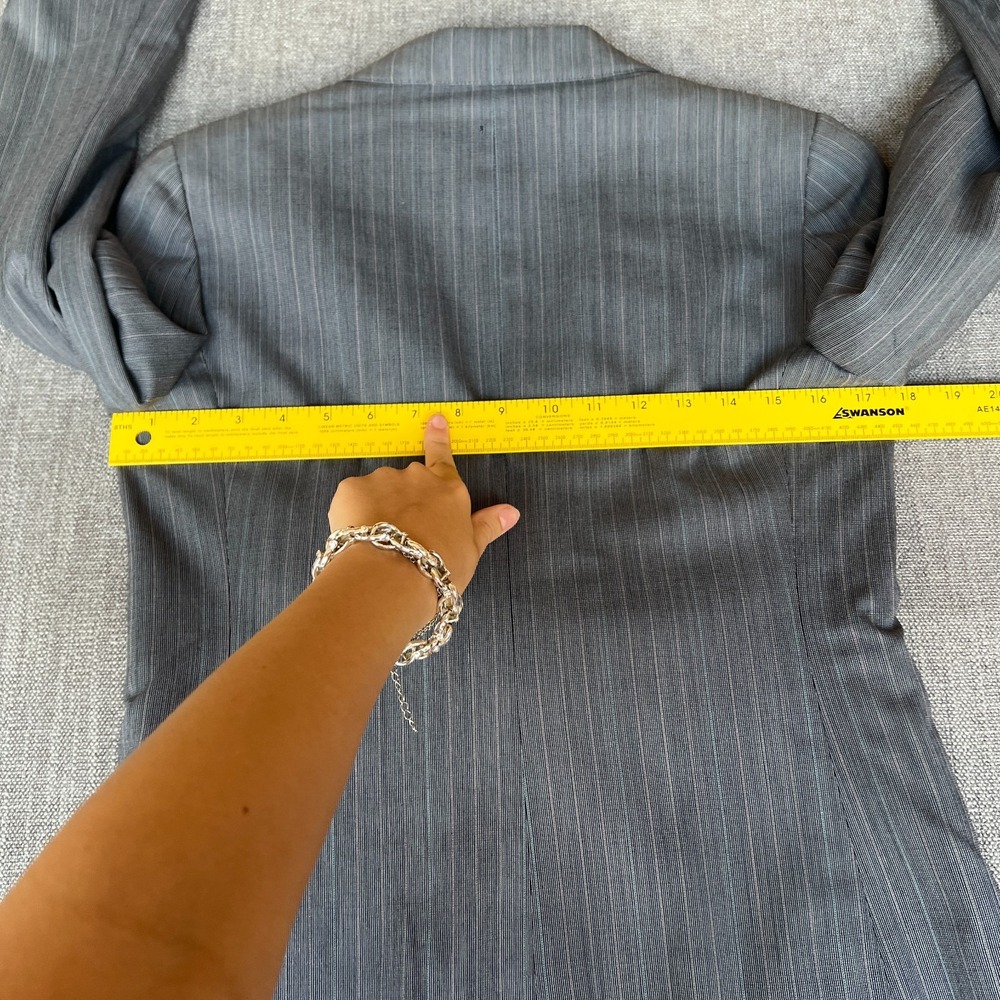 Brooks Brothers 2-Piece Blazer & Skirt Suit Set Womens 2 Gray Pinstripe Pleated - Picture 7 of 16